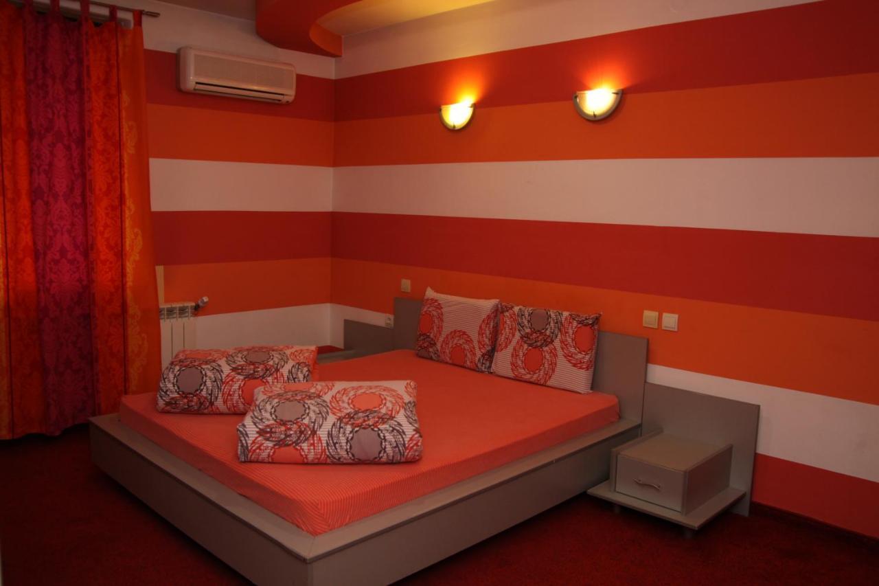 Hotel Color Asenovgrad Buitenkant foto