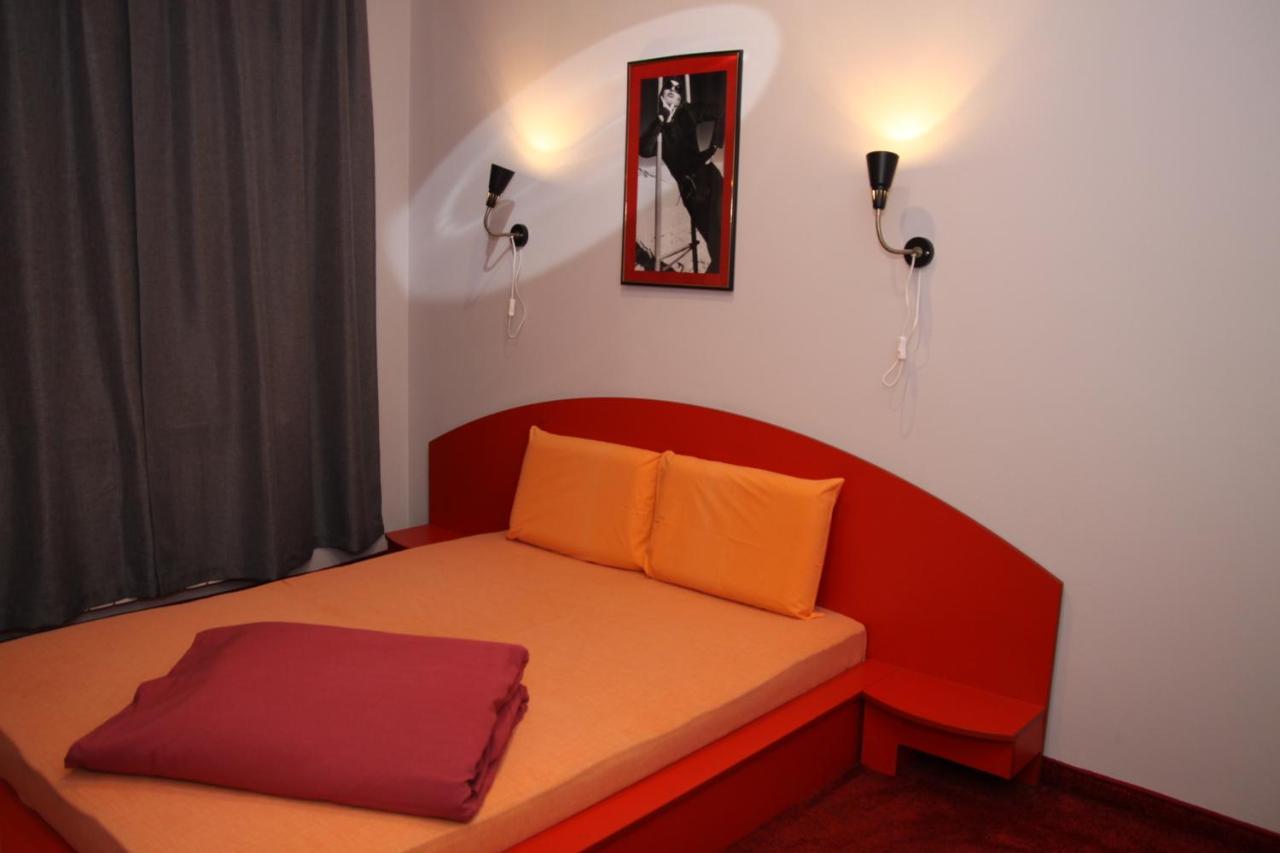 Hotel Color Asenovgrad Buitenkant foto