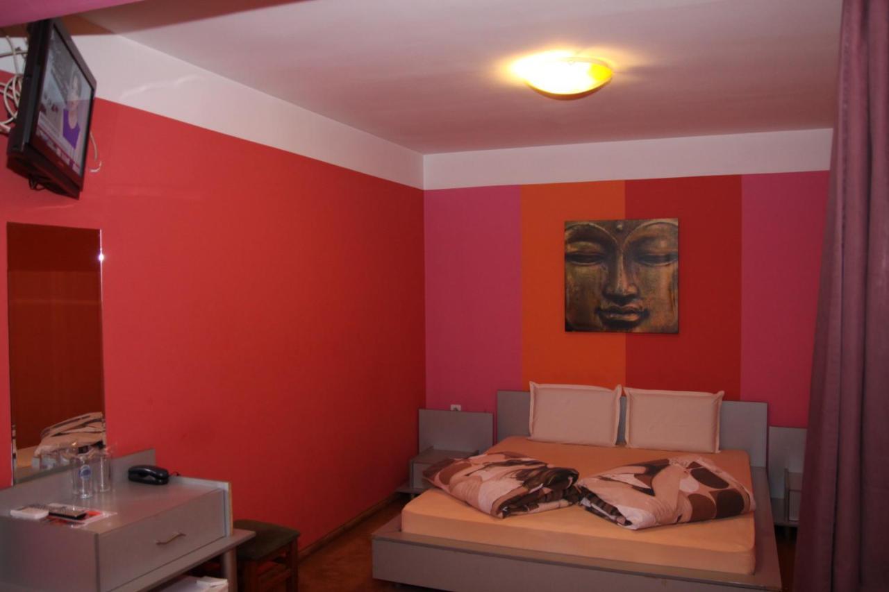 Hotel Color Asenovgrad Buitenkant foto